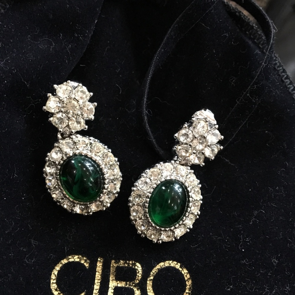 Gorgeous Ciro clip earrings!